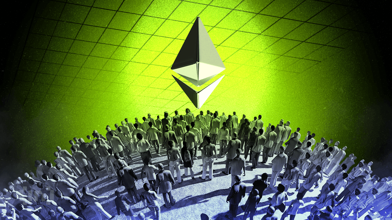 Fidelity กระตุ้นกระแส Ethereum แต่ความเสี่ยงขาย Bitcoin ชะลอการพุ่งของ ETH