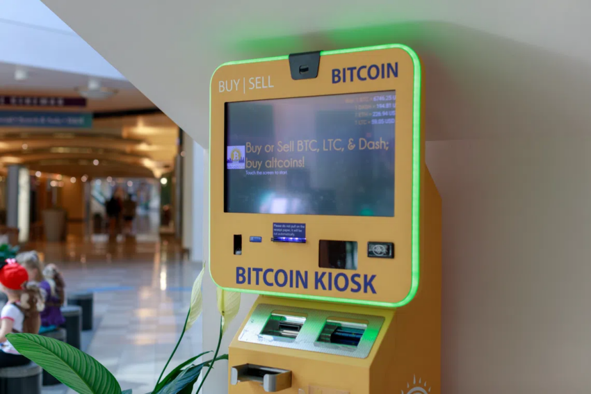 ตู้ Bitcoin ATM ที่สามารถซื้อ BTC ด้วยเงินสดหรือบัตรเครดิตได้